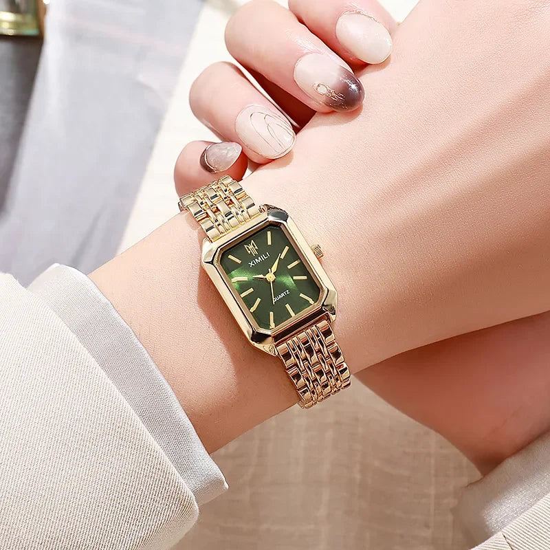 Nudiva's Elegante horloge